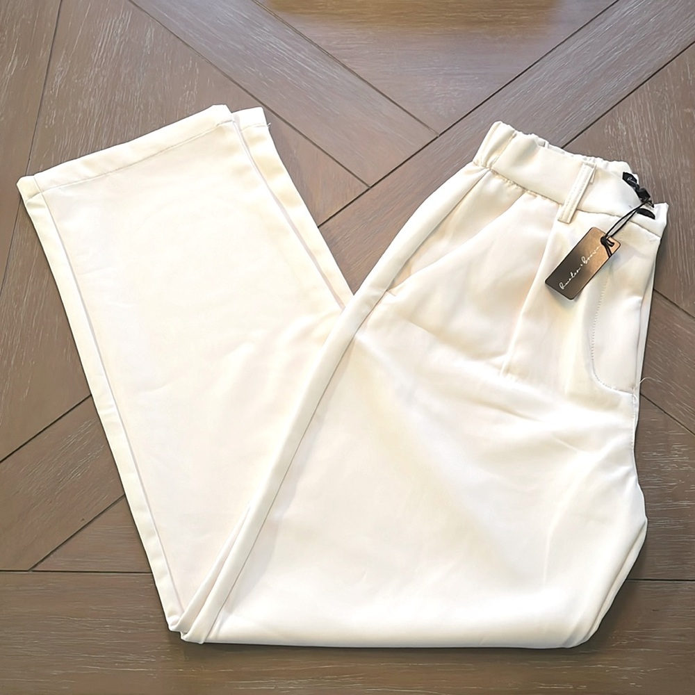 NWT Cream High Rise Pants - Wide Leg Pants - Size Small - 27 Inches